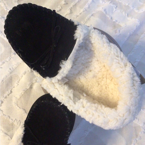 Run small Women's Muk Luks Slippers Very Comfortable Shoes Size 6 - Picture 6 of 8